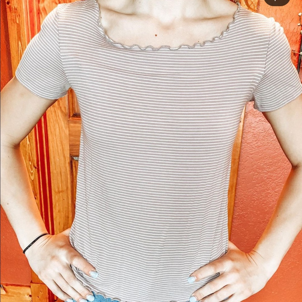 American Eagle tee